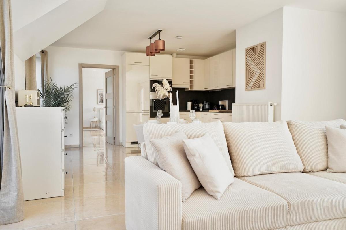 Penthouse With A Neo-gothic Parish Church View Apartment